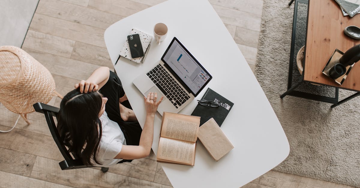 What are the 3 types of SEO services?
